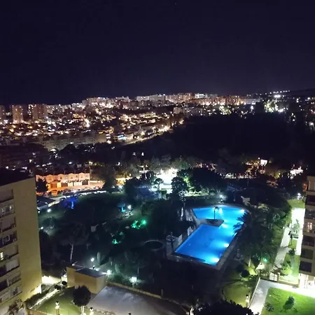 Estudio En La Colina Zona Playamar Torremolinos Exterior photo